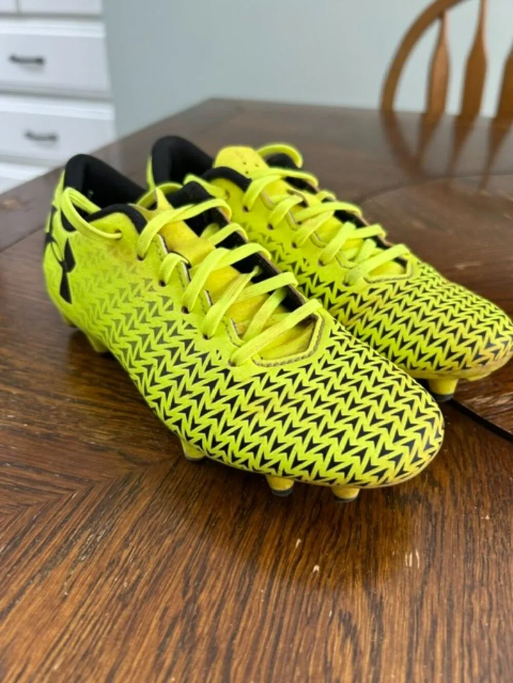 Under Armour Clutch Fit Force 3.0 FG Soccer Cleats - Size 1.5Y